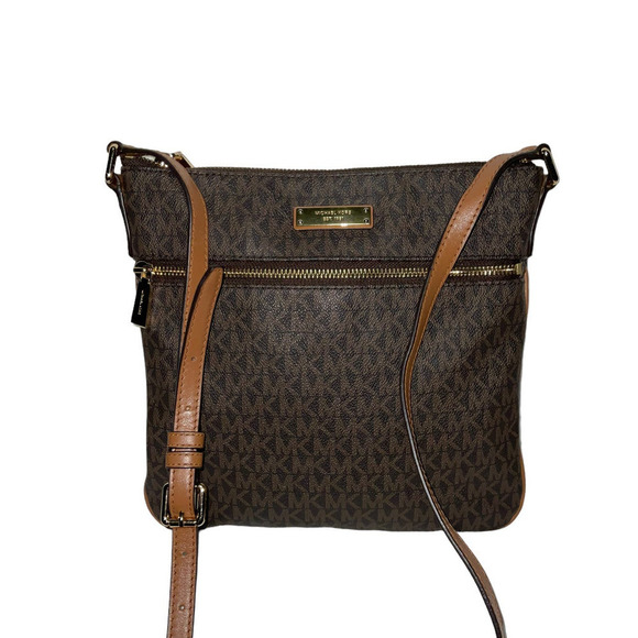 Michael Kors Bedford Flat Crossbody Bag - Picture 15 of 15